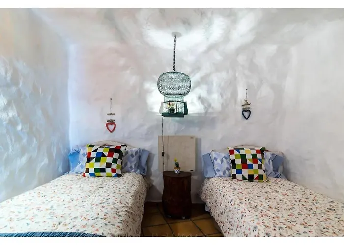וילה Silence Cave Rural House *