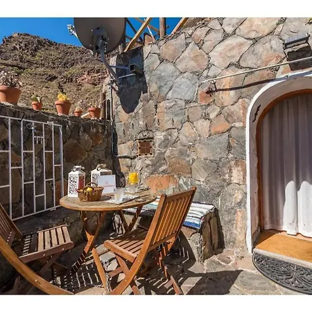Silence Cave Rural House *